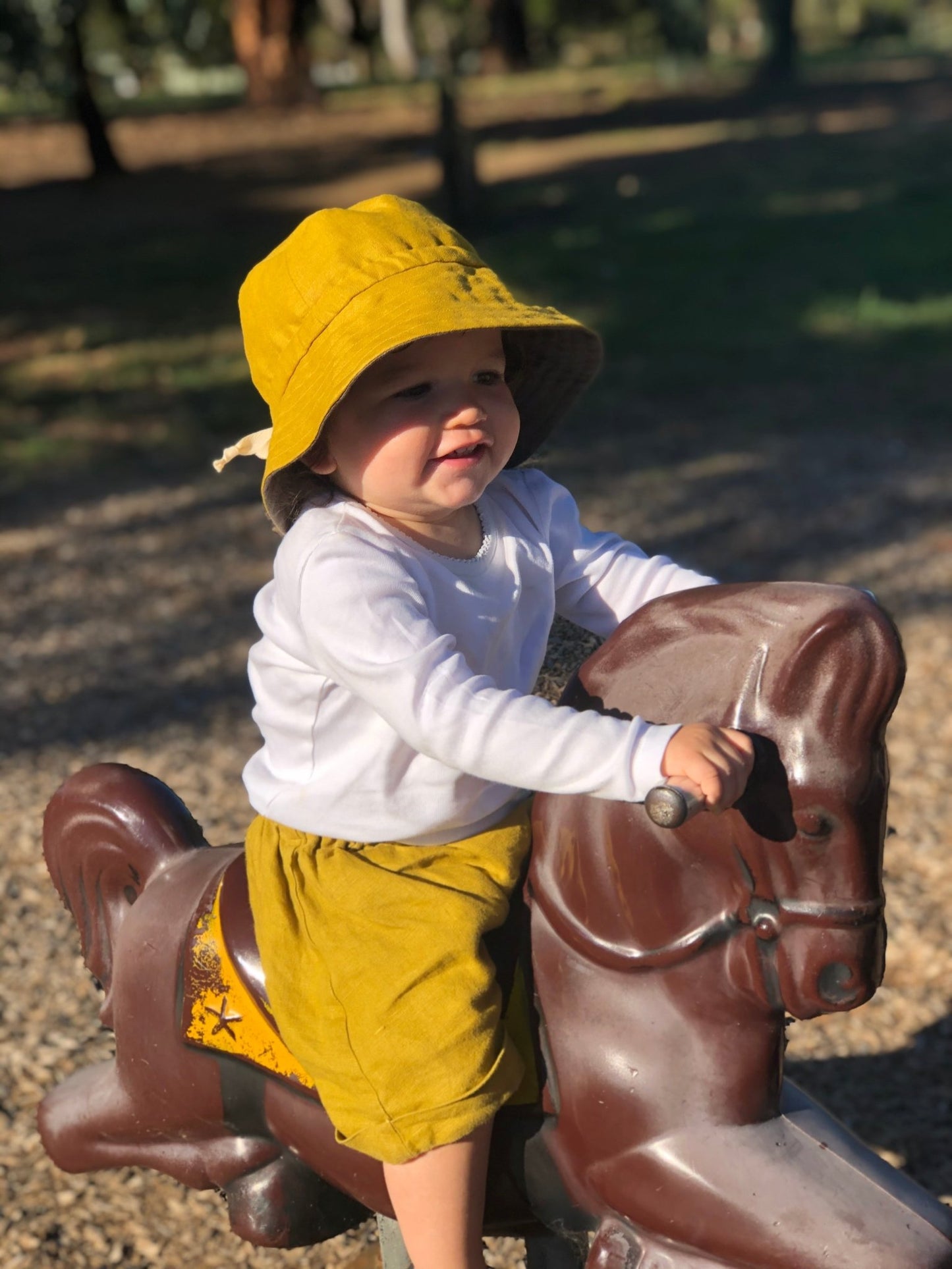 Timo Reversible Bucket Hat (6mo - 12yrs) PDF Sewing Pattern - Atelier Mimito - Simplifi Fabric