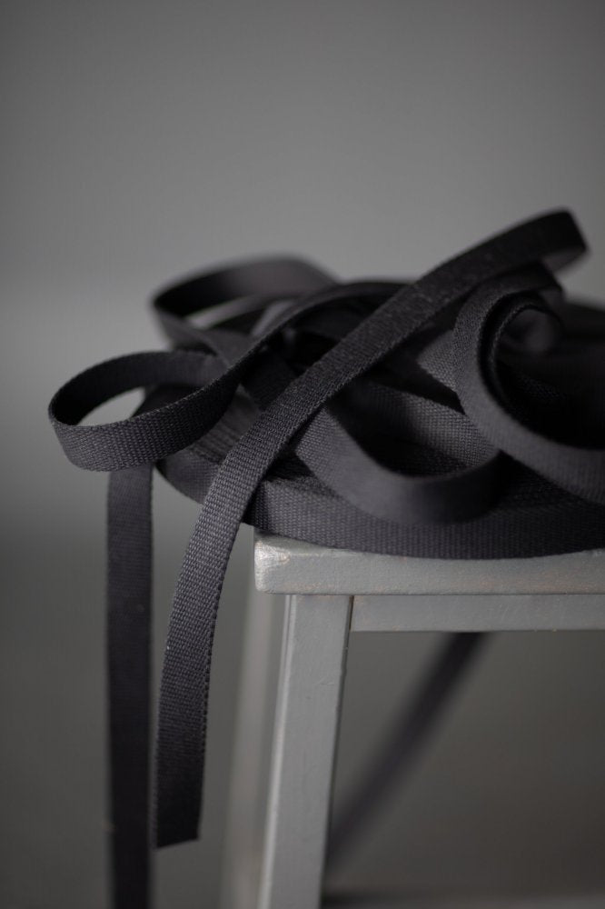 25mm Cotton Webbing - Black - Merchant & Mills (Per Meter) - Simplifi Fabric