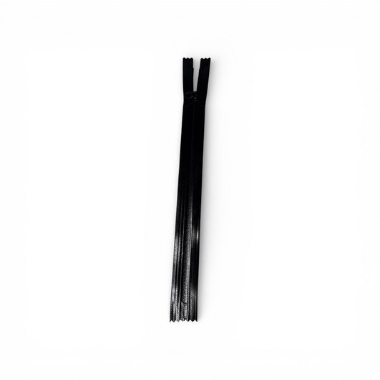5 Water - Resistant Reverse Nylon Coil (closed end) - Black - YKK Style - Simplifi Fabric
