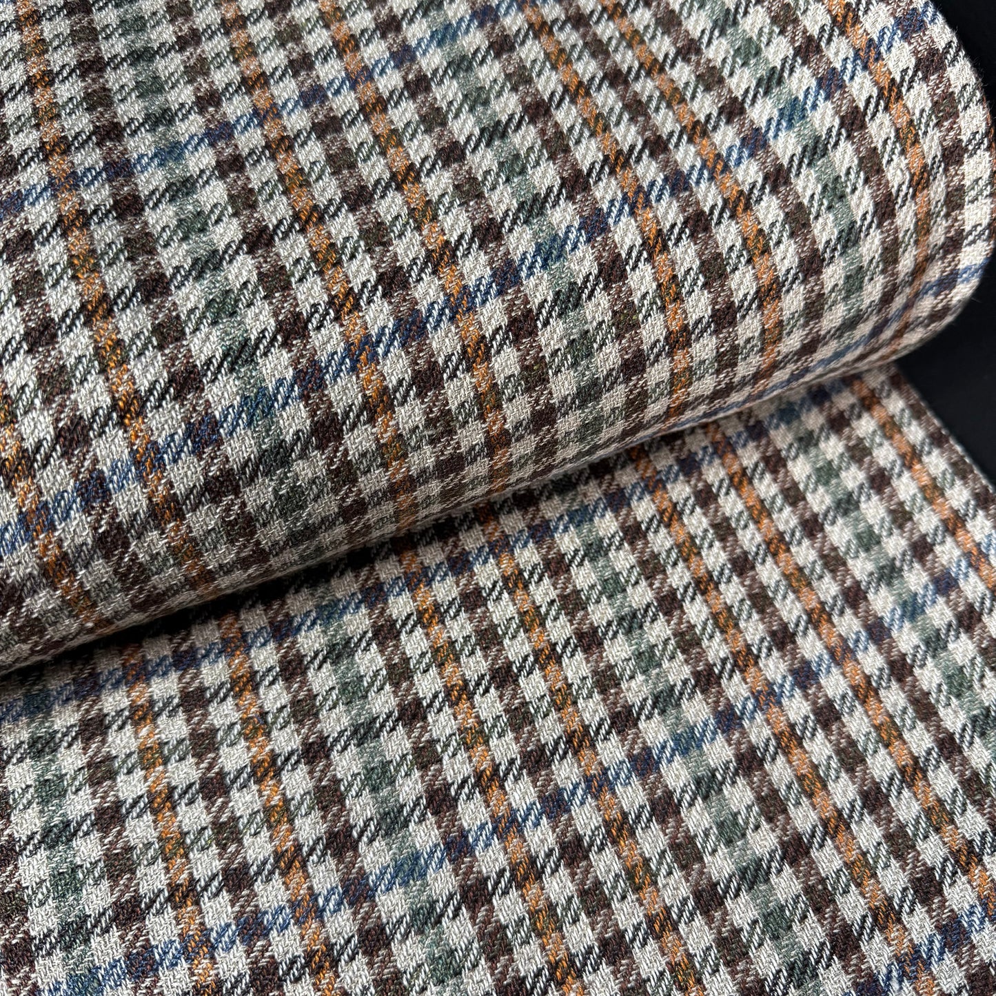 Hunt Club Check Linen + Silk "Luxury Brand Deadstock" Suiting - Made in Italy