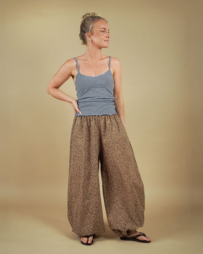 Bubble Pants Womens Paper Pattern - Wardrobe by Me
