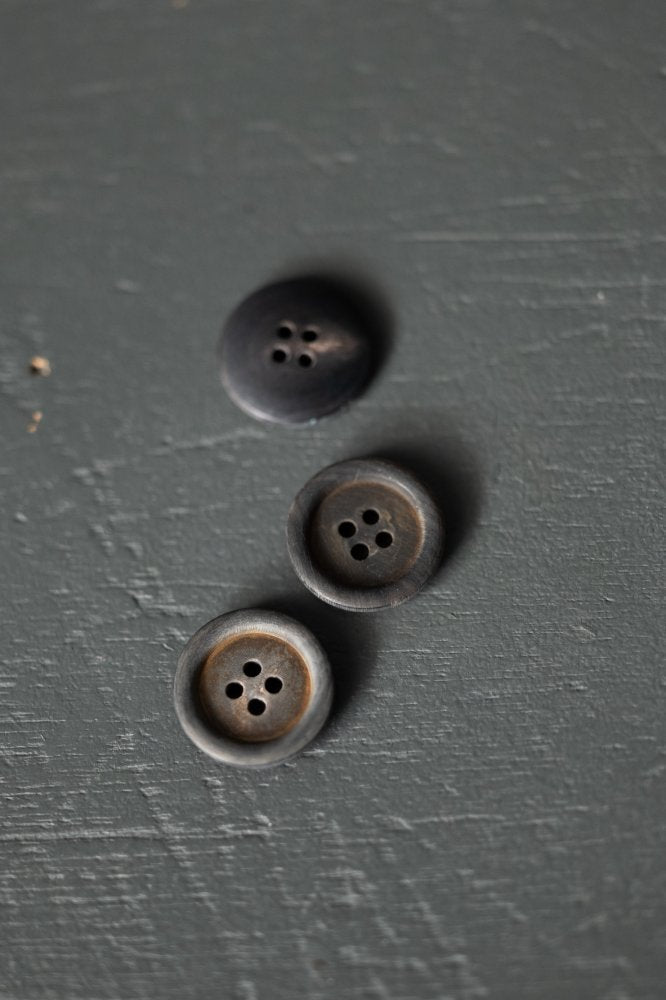 Chevy Horn Button - Merchant & Mills - 15mm or 20mm - Simplifi Fabric