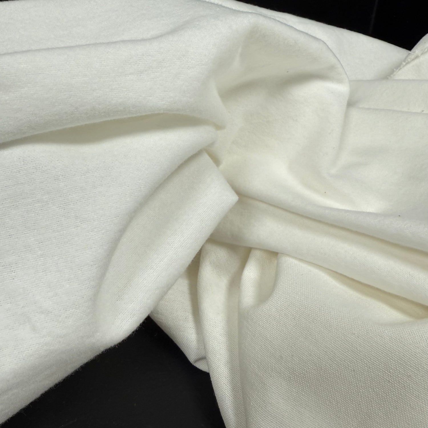Organic Cotton Flannel 155 gsm - Natural, perfect for baby blankets and pajamas, made from 100% organic cotton, lightly brushed one-sided, available in half-meter cuts.