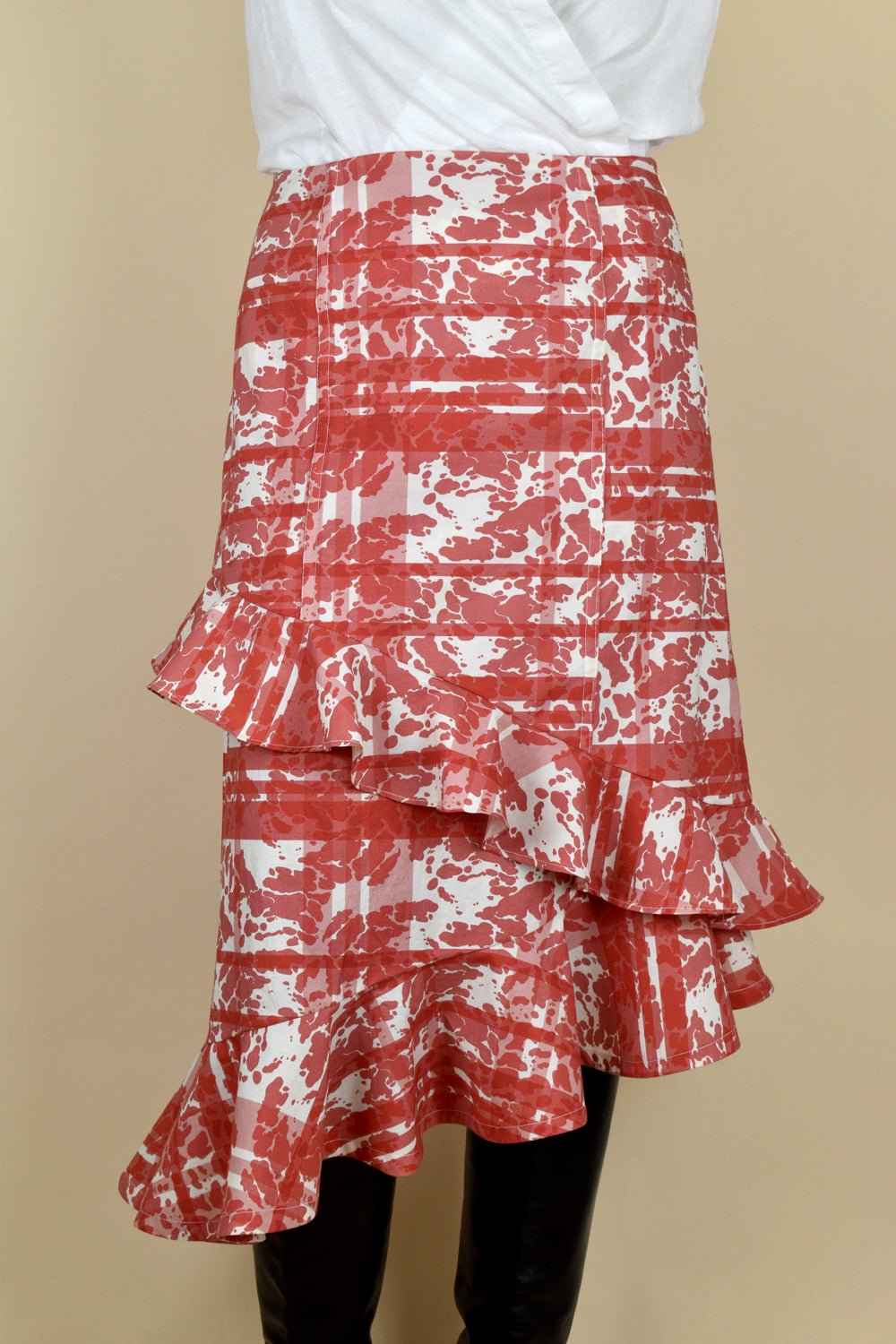 Gone Rogue Skirt Paper Sewing Pattern - Izzie - Simplifi Fabric