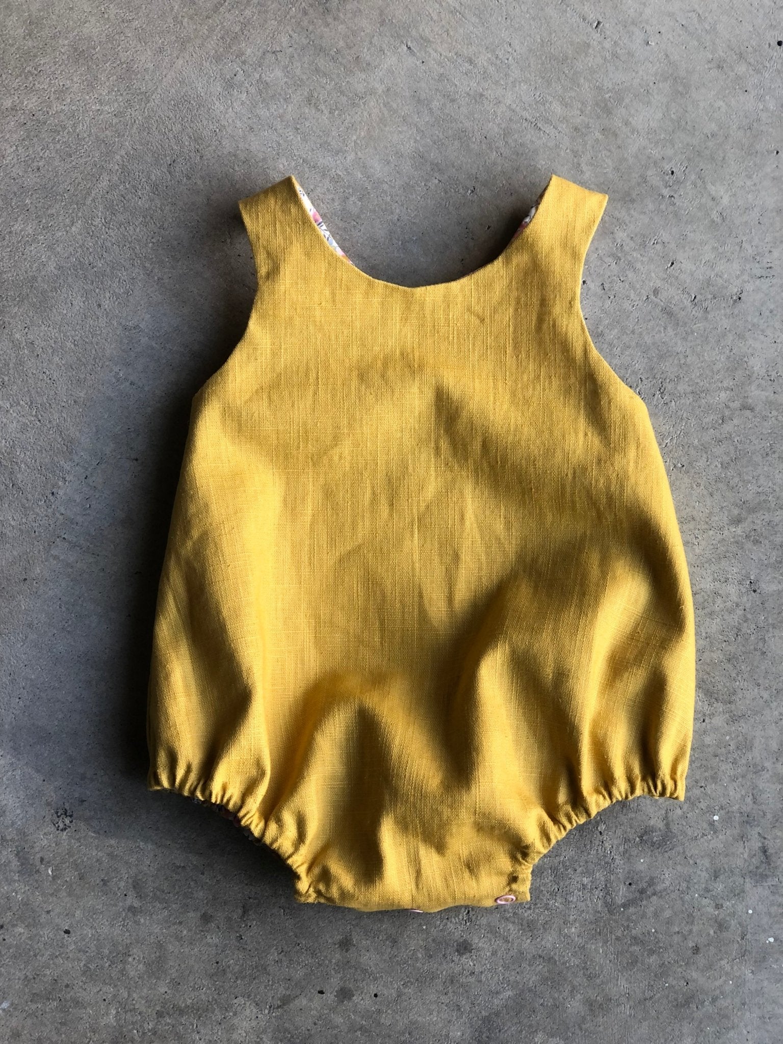Leo Reversible Unisex Romper (newborn - 36mo) PDF Sewing Pattern - Atelier Mimito - Simplifi Fabric