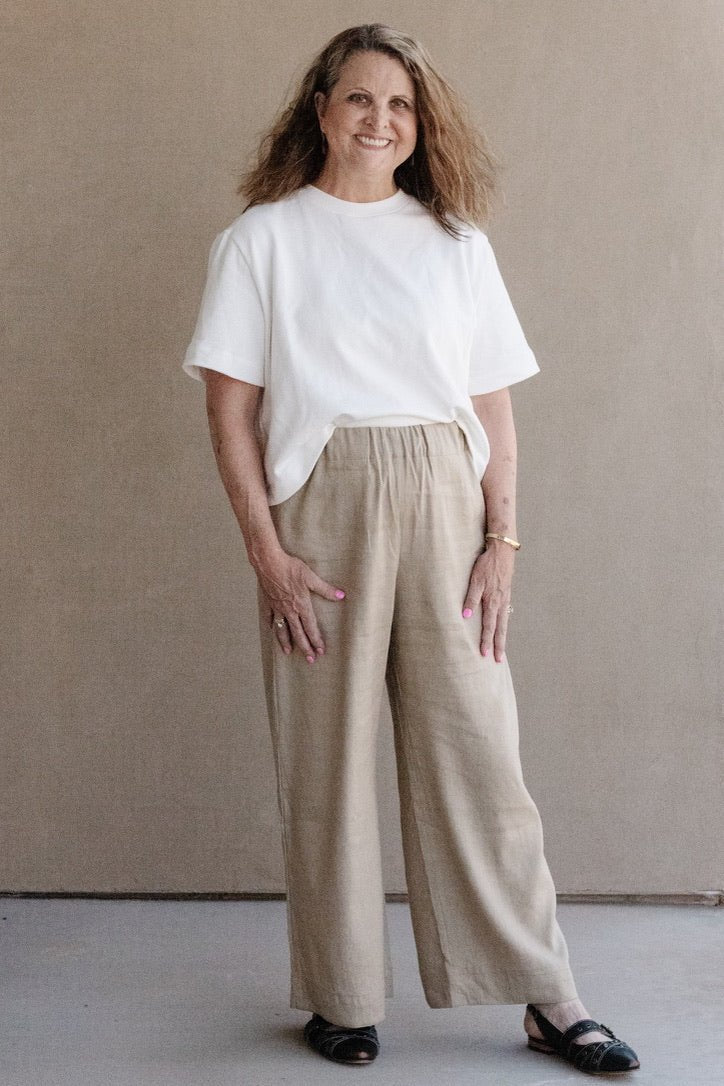 MADE - LINE Bundle Easy Tee Shirt , Shorts, Pants + Sweatshirt PDF Sewing Pattern - Madswick - Simplifi Fabric