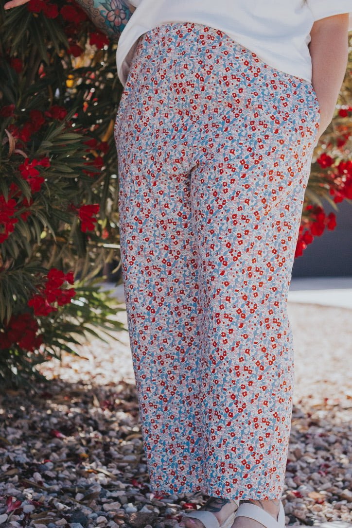 MADE - LINE Bundle Easy Tee Shirt , Shorts, Pants + Sweatshirt PDF Sewing Pattern - Madswick - Simplifi Fabric