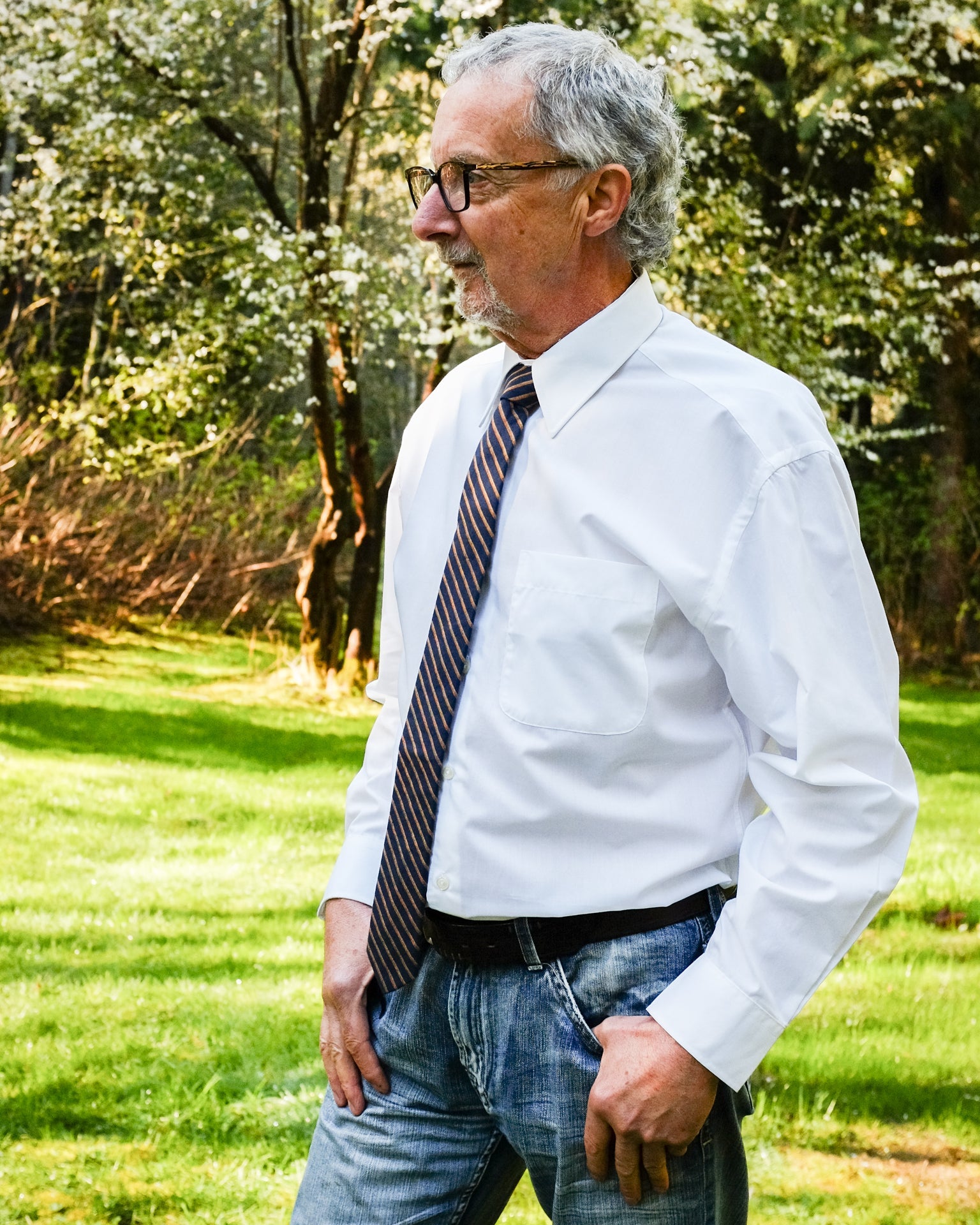 Mahle Tie PDF Sewing Pattern - Thread Theory - Simplifi Fabric