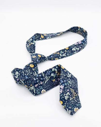 Mahle Tie PDF Sewing Pattern - Thread Theory - Simplifi Fabric