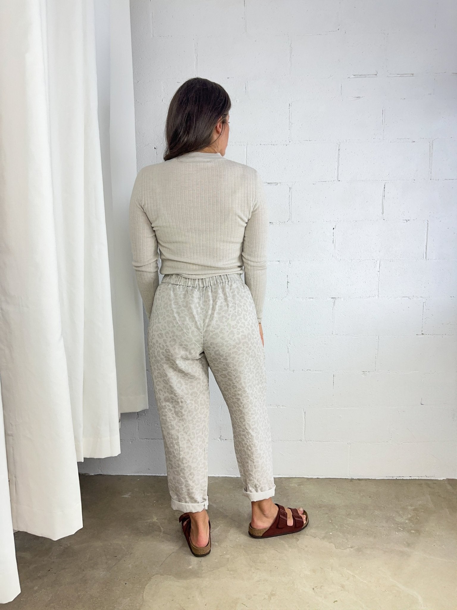 Marlo Womens High Waisted Everyday Trousers PDF Sewing Pattern - Atelier Mimito - Simplifi Fabric