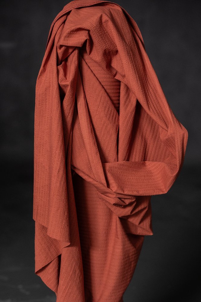 Pomegranate Seersucker Stripe Indian Organic Cotton - Merchant & Mills - Simplifi Fabric