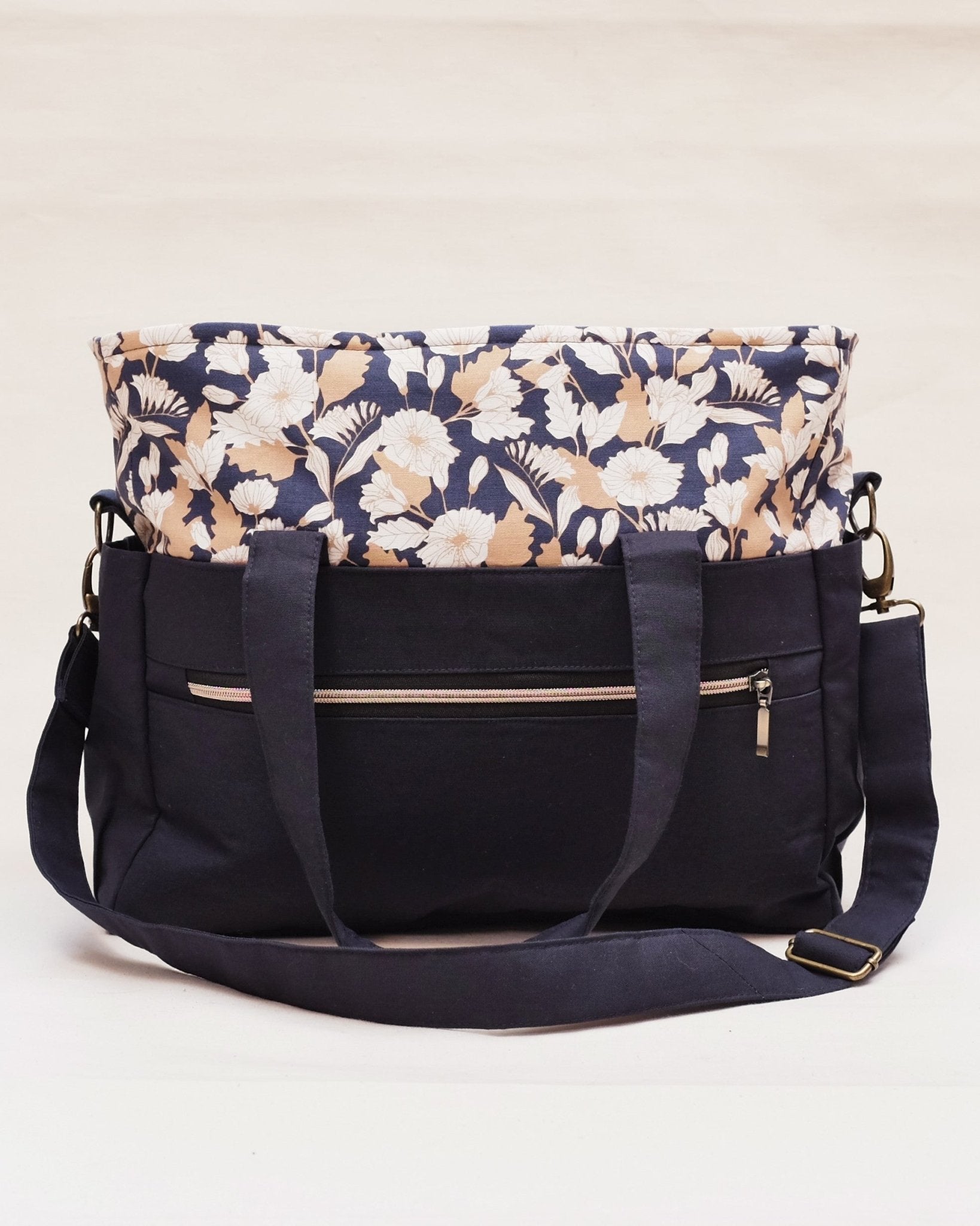 Qualicum Bag PDF Sewing Pattern - Thread Theory - Simplifi Fabric