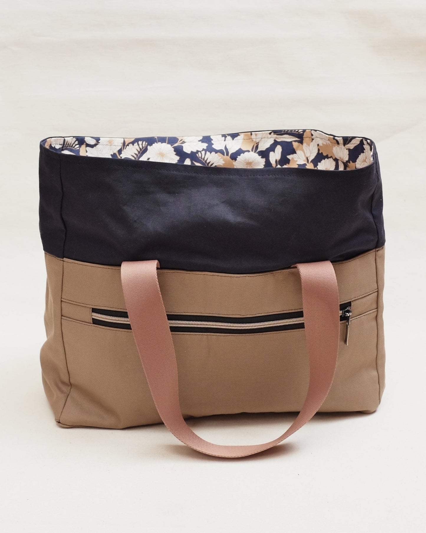 Qualicum Bag PDF Sewing Pattern - Thread Theory - Simplifi Fabric