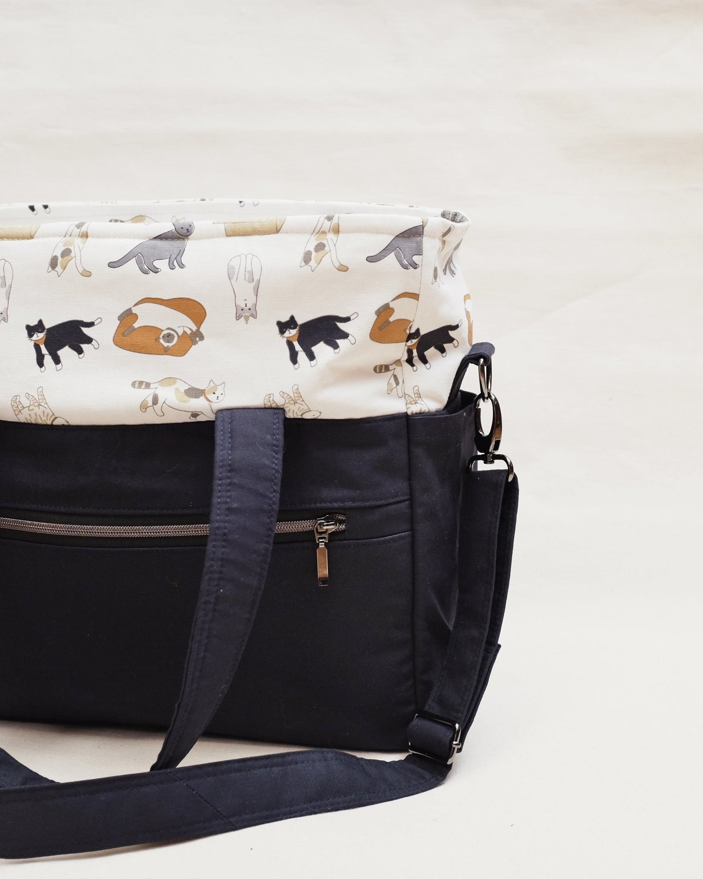 Qualicum Bag PDF Sewing Pattern - Thread Theory - Simplifi Fabric