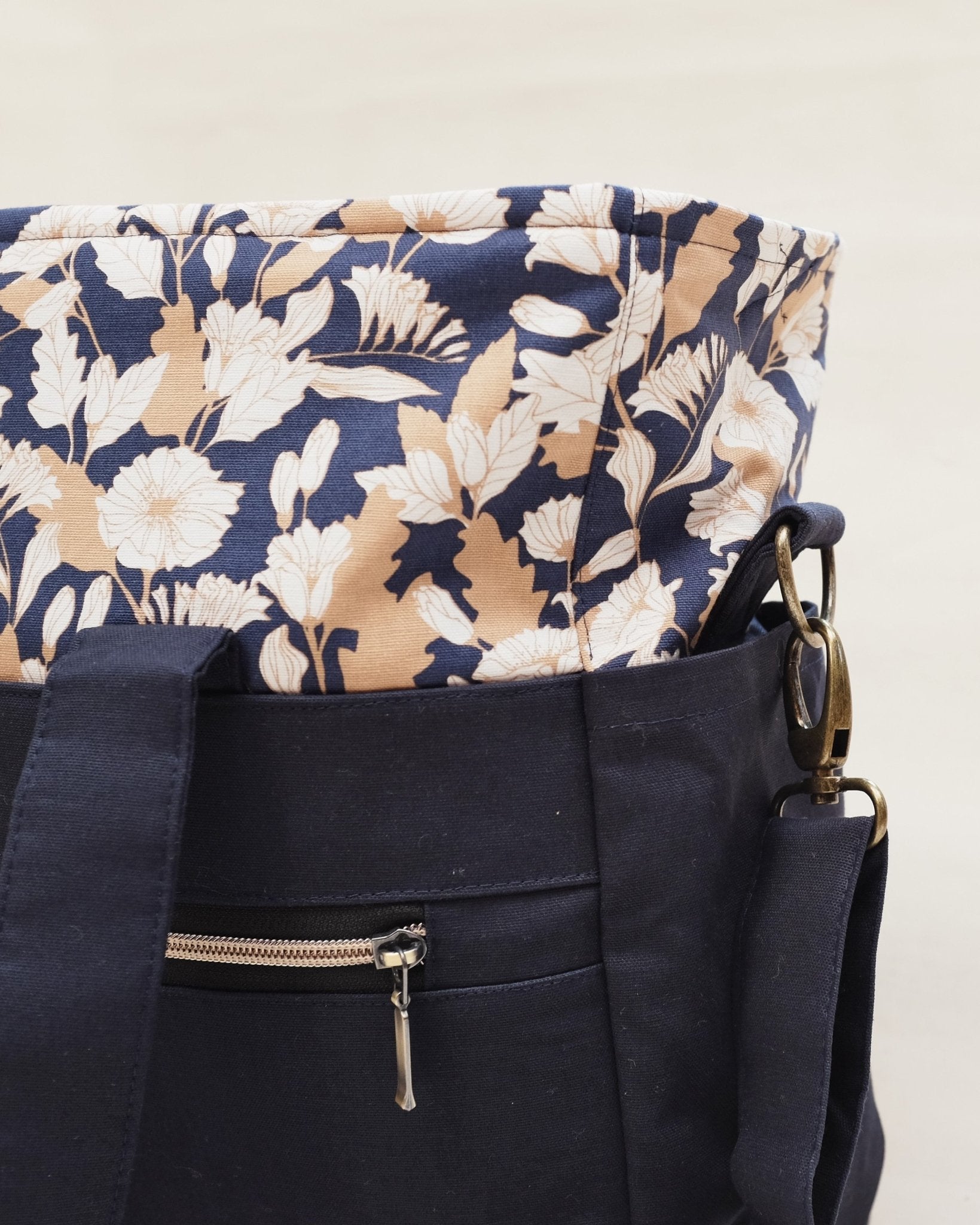 Qualicum Bag PDF Sewing Pattern - Thread Theory - Simplifi Fabric