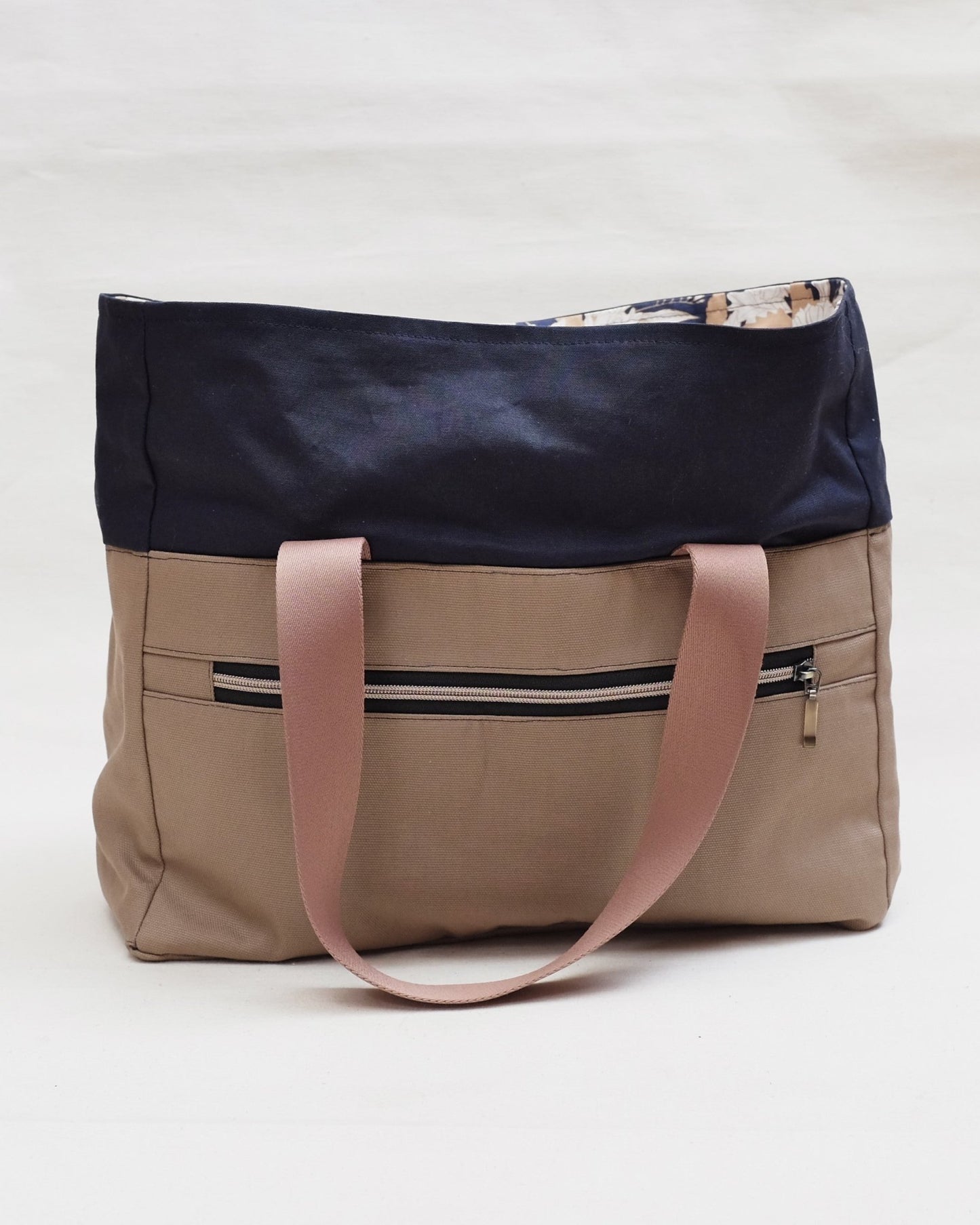 Qualicum Bag PDF Sewing Pattern - Thread Theory - Simplifi Fabric