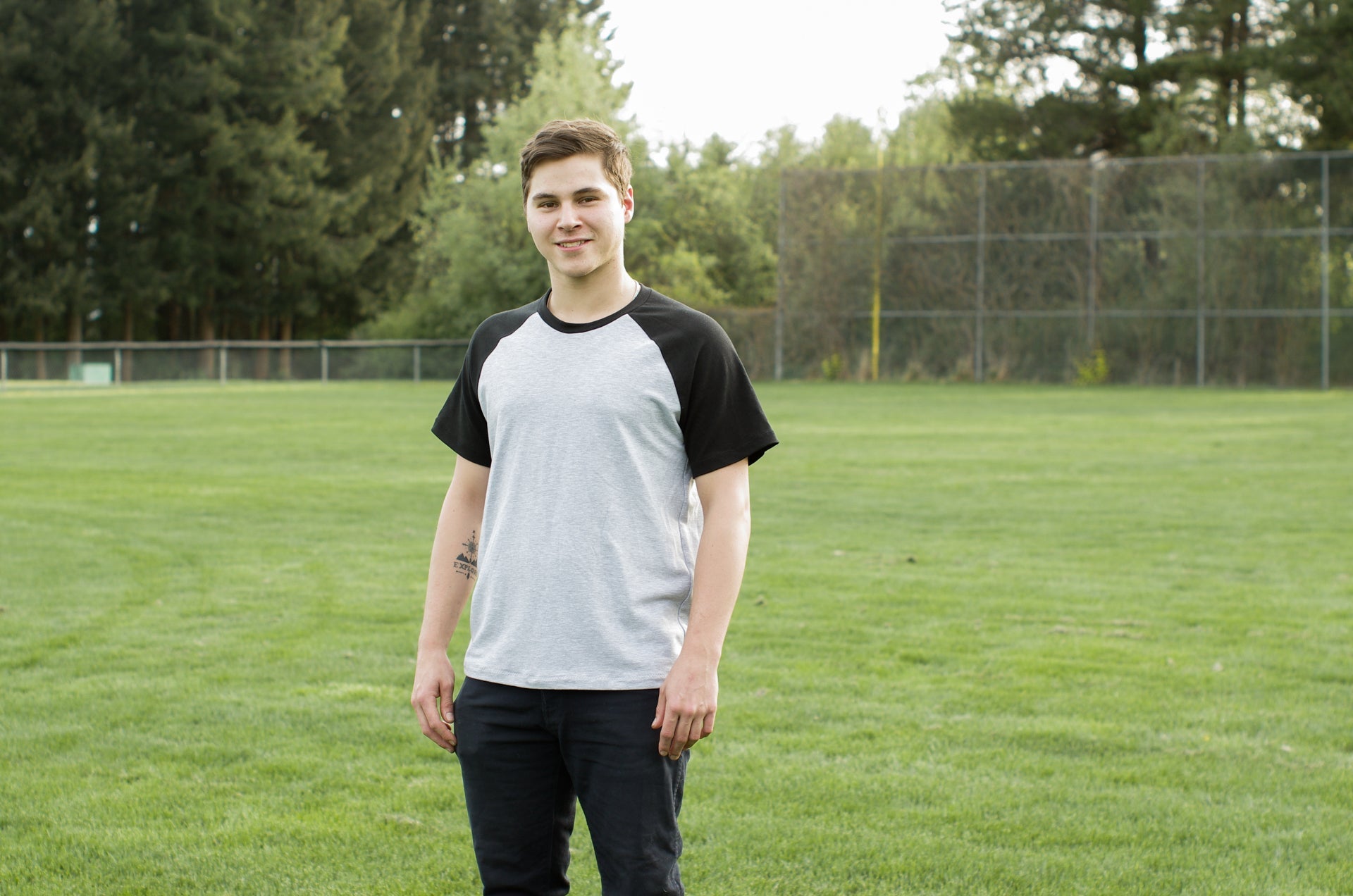 Sayward Raglan Mens PDF Sewing Pattern - Thread Theory - Simplifi Fabric