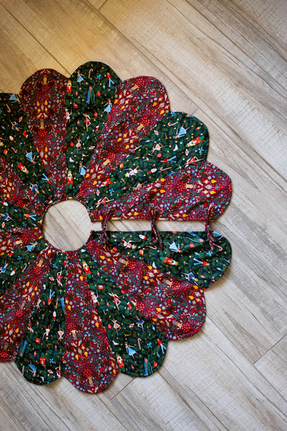 Scalloped Tree Skirt PDF Sewing Pattern - Madswick - Simplifi Fabric