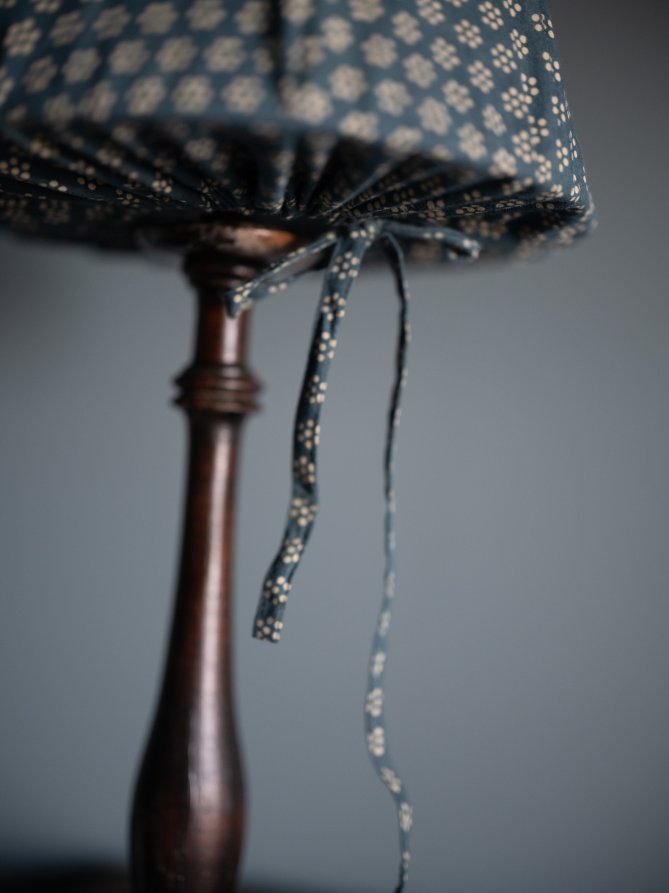 The Petite Pomegranate Lampshade Cover PDF Pattern - Merchant & Mills - Simplifi Fabric