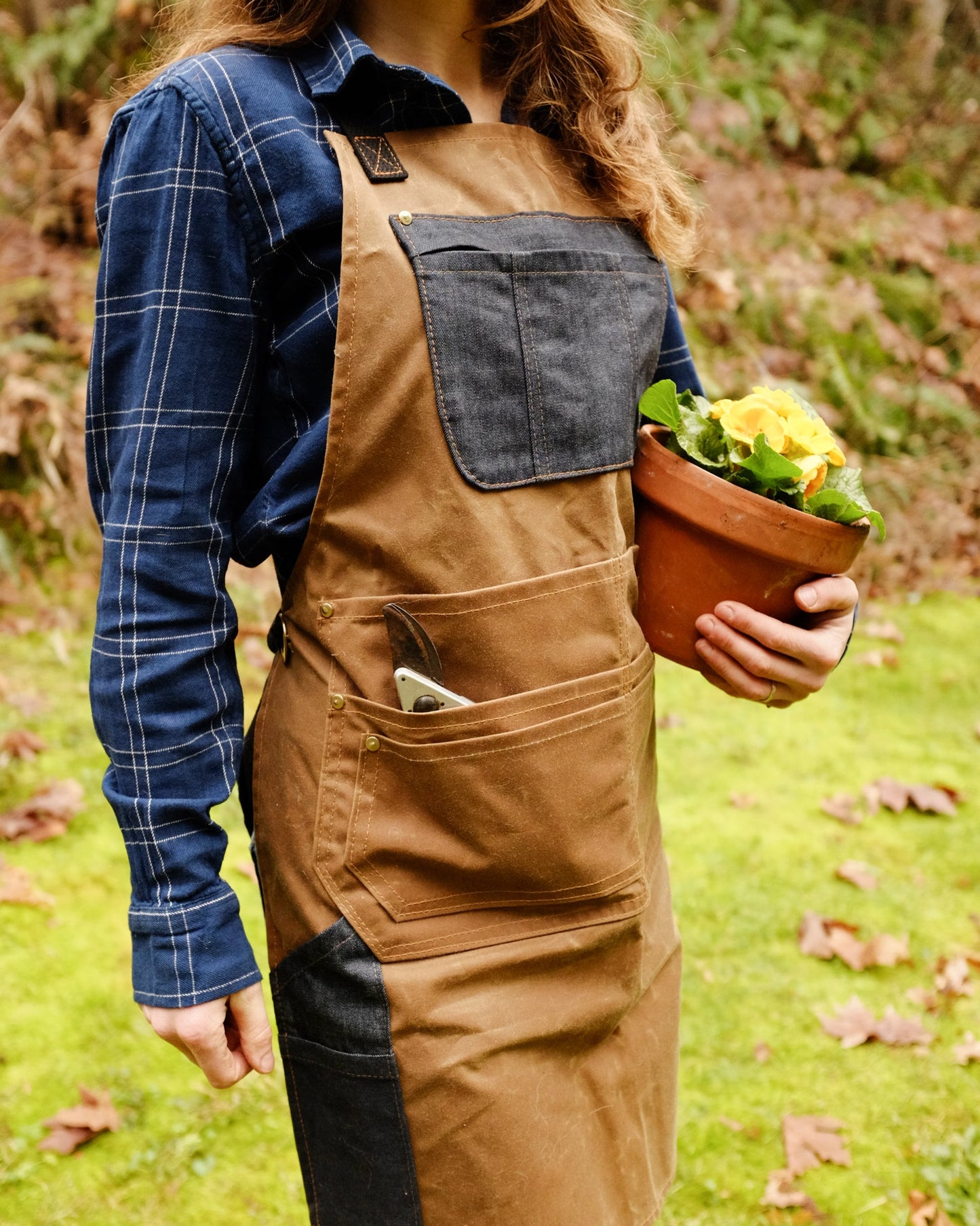 Woodhaven Apron PDF Sewing Pattern - Thread Theory - Simplifi Fabric