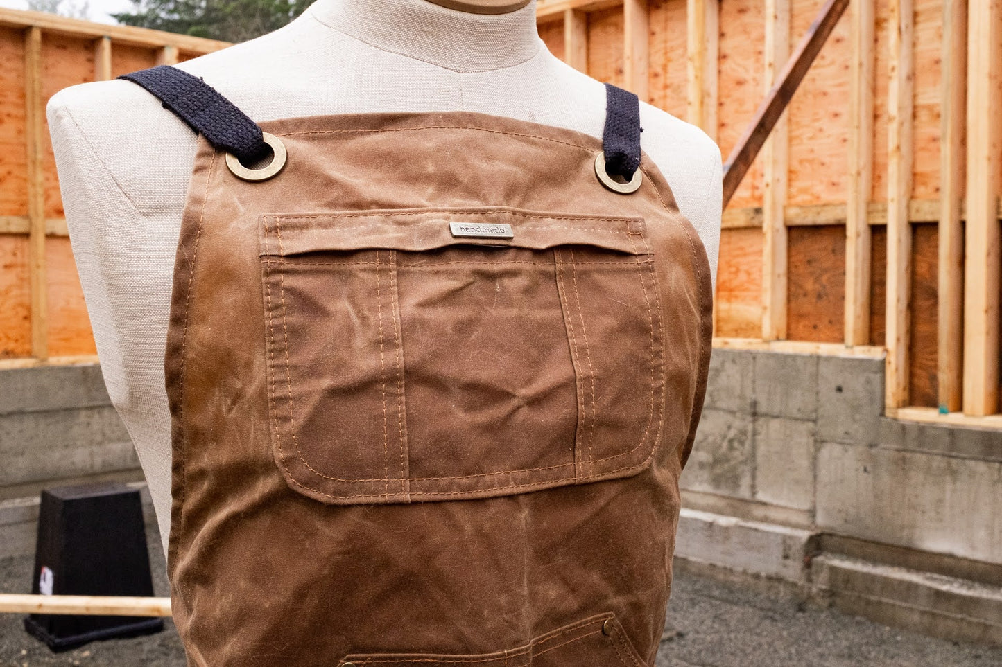 Woodhaven Apron PDF Sewing Pattern - Thread Theory - Simplifi Fabric