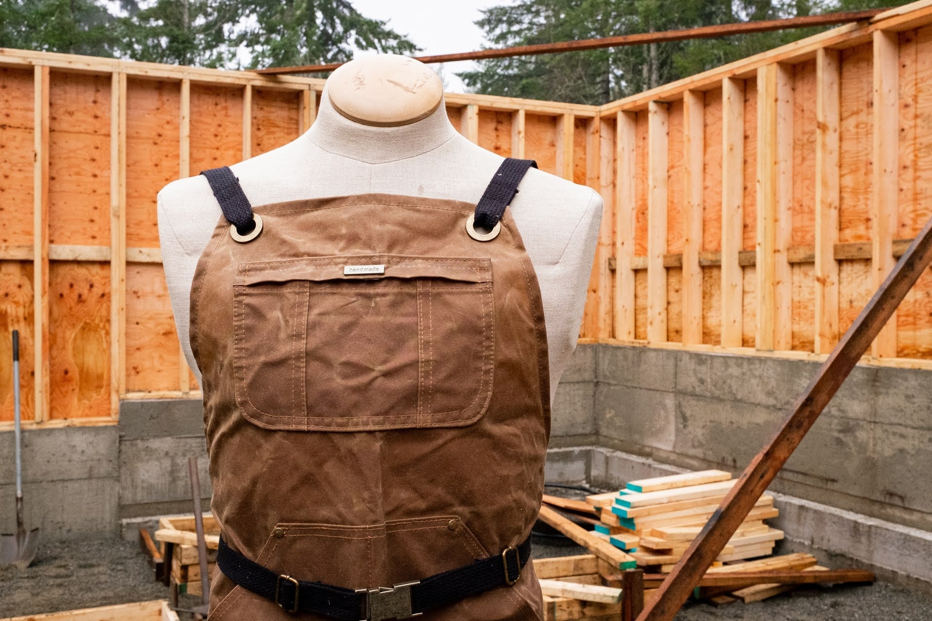 Woodhaven Apron PDF Sewing Pattern - Thread Theory - Simplifi Fabric