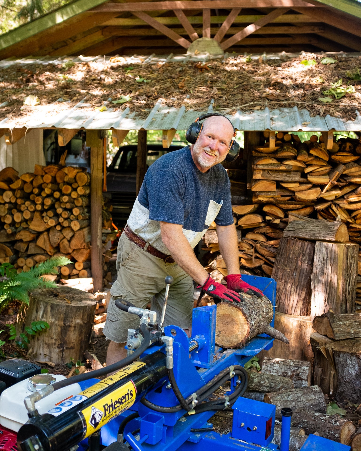 Woodley Tee Mens PDF Sewing Pattern - Thread Theory - Simplifi Fabric